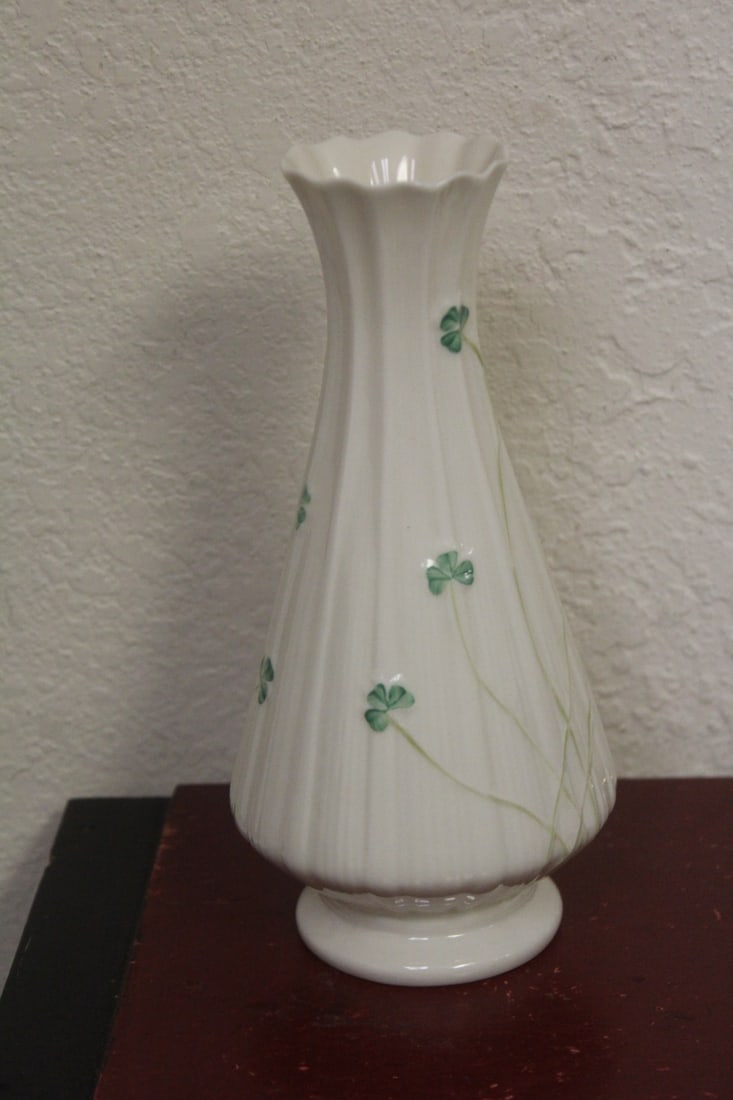A Belleek Vase - 3