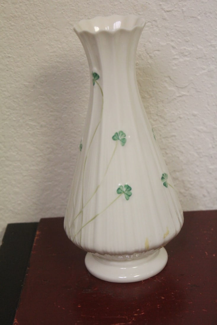 A Belleek Vase - 4