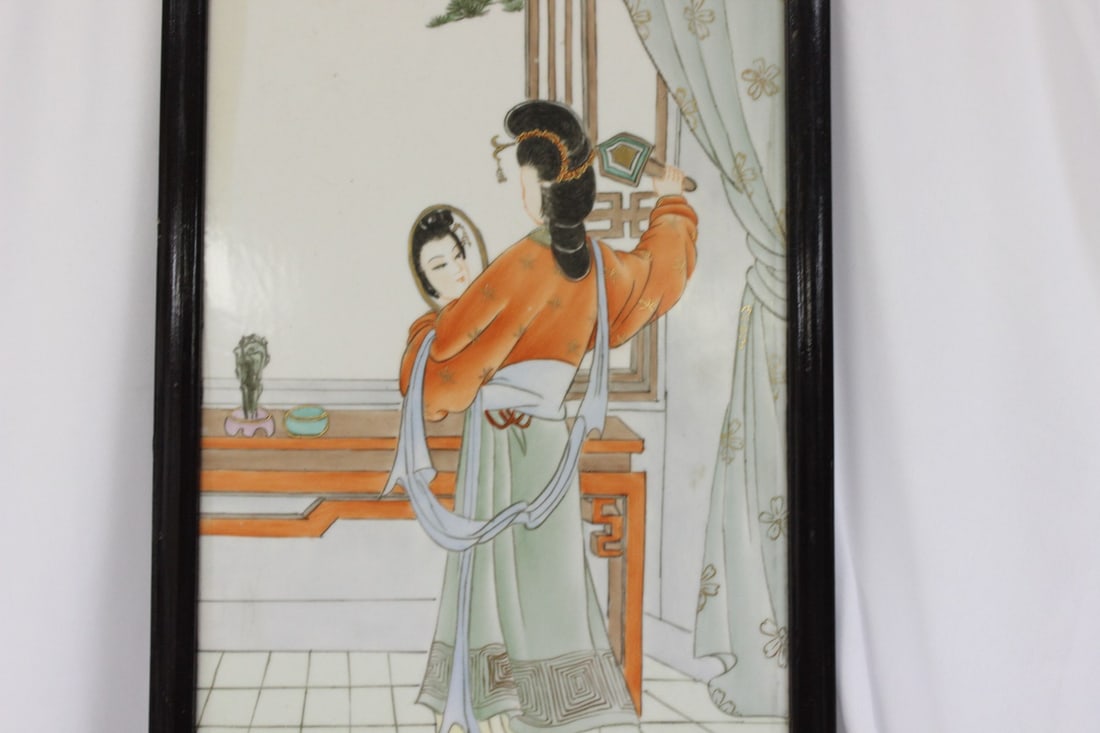 A Vintage Chinese Porcelain Plaque - 3
