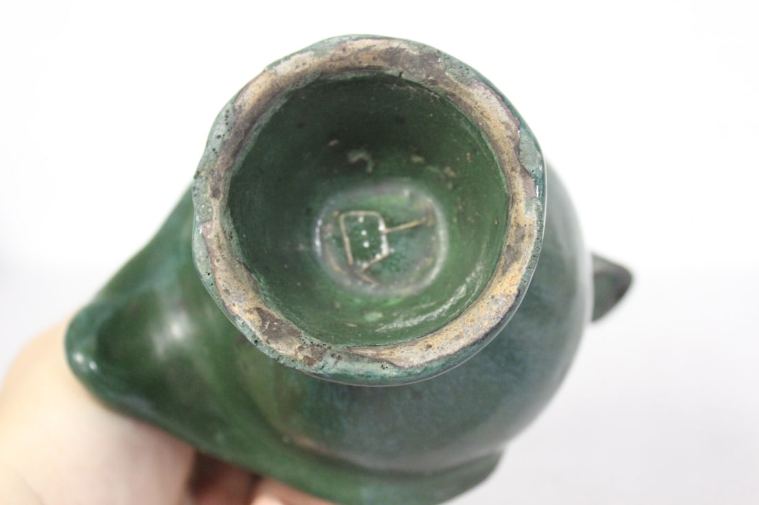 A Chinese or Asian Oriental Urn - 5