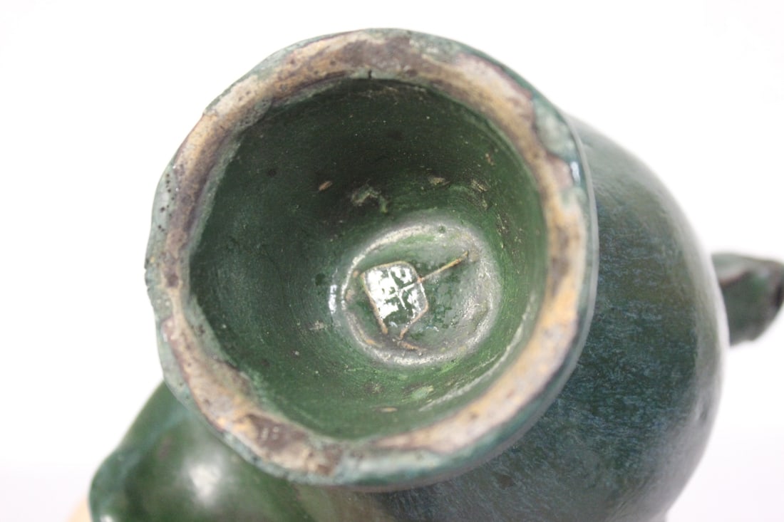 A Chinese or Asian Oriental Urn - 6