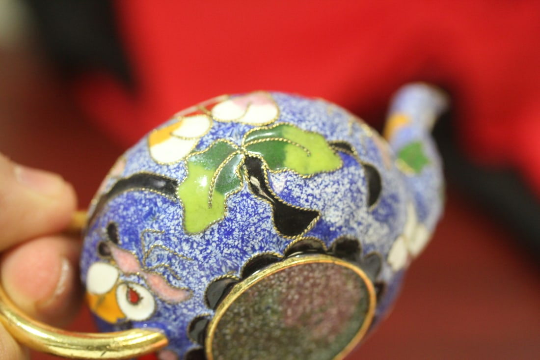 A Vintage Chinese Small Cloisonne Teapot - 8