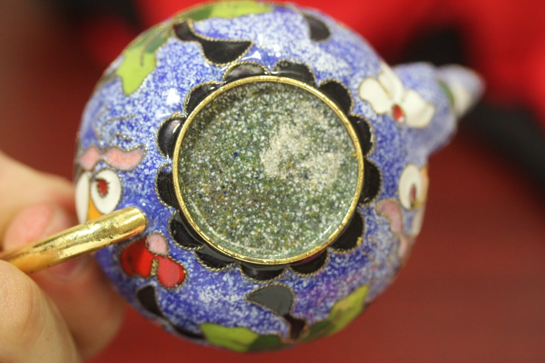A Vintage Chinese Small Cloisonne Teapot - 9