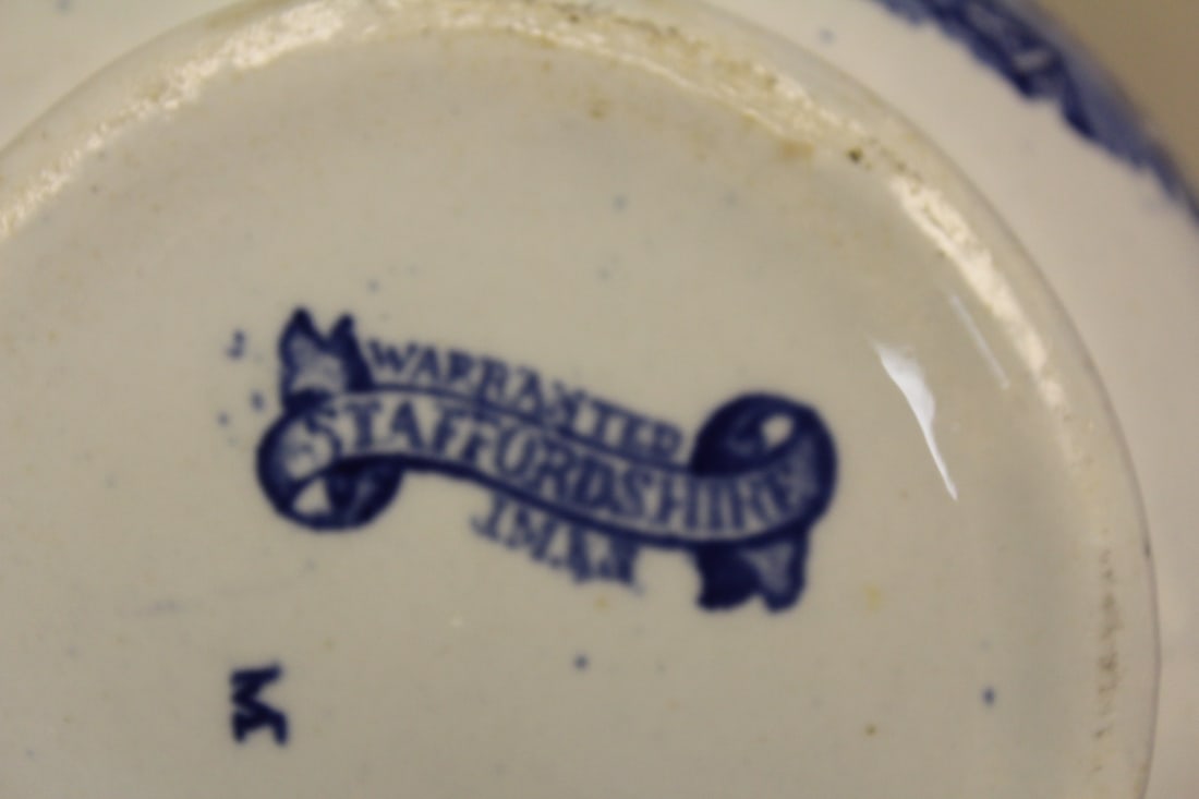A Staffordshire Blue Willow Jar - 9
