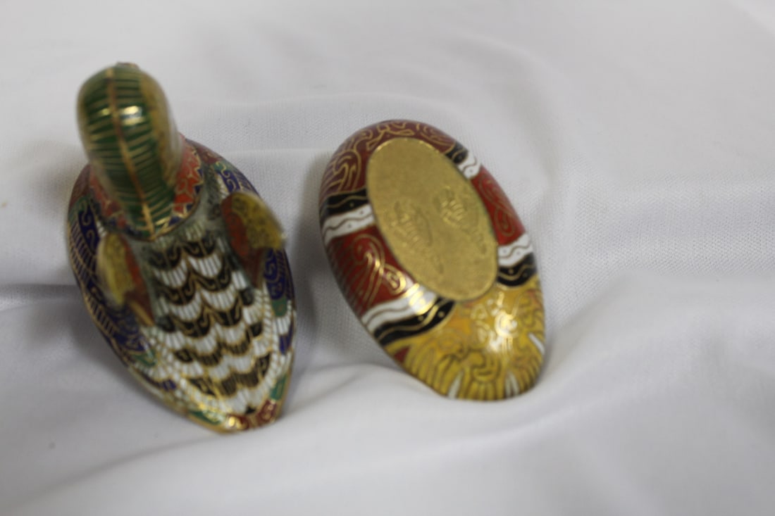 A Chinese Cloisonne Duck Form Trinket Box - 4