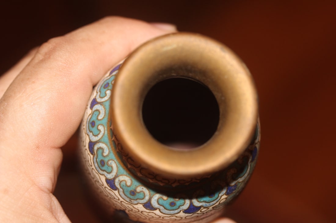 Pair of Vintage Chinese Cloisonne Vases - 5