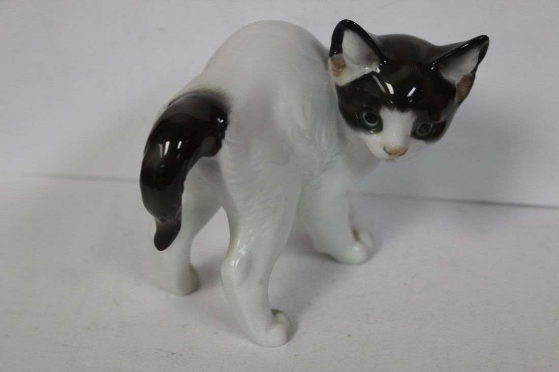 A Rosenthal Cat - 2