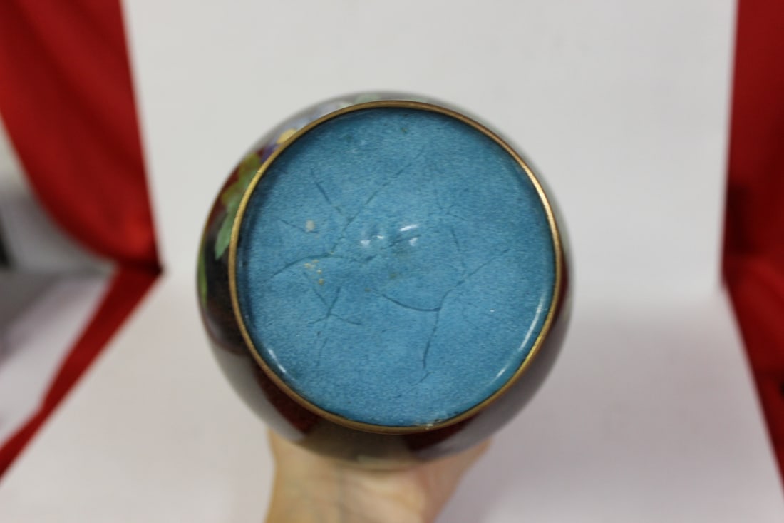 A Chinese Cloisonne Vase - 4