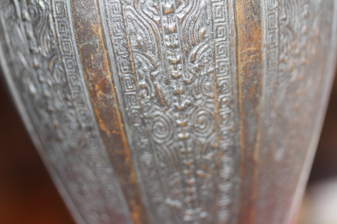 Old Chinese Bronze Vase - 3