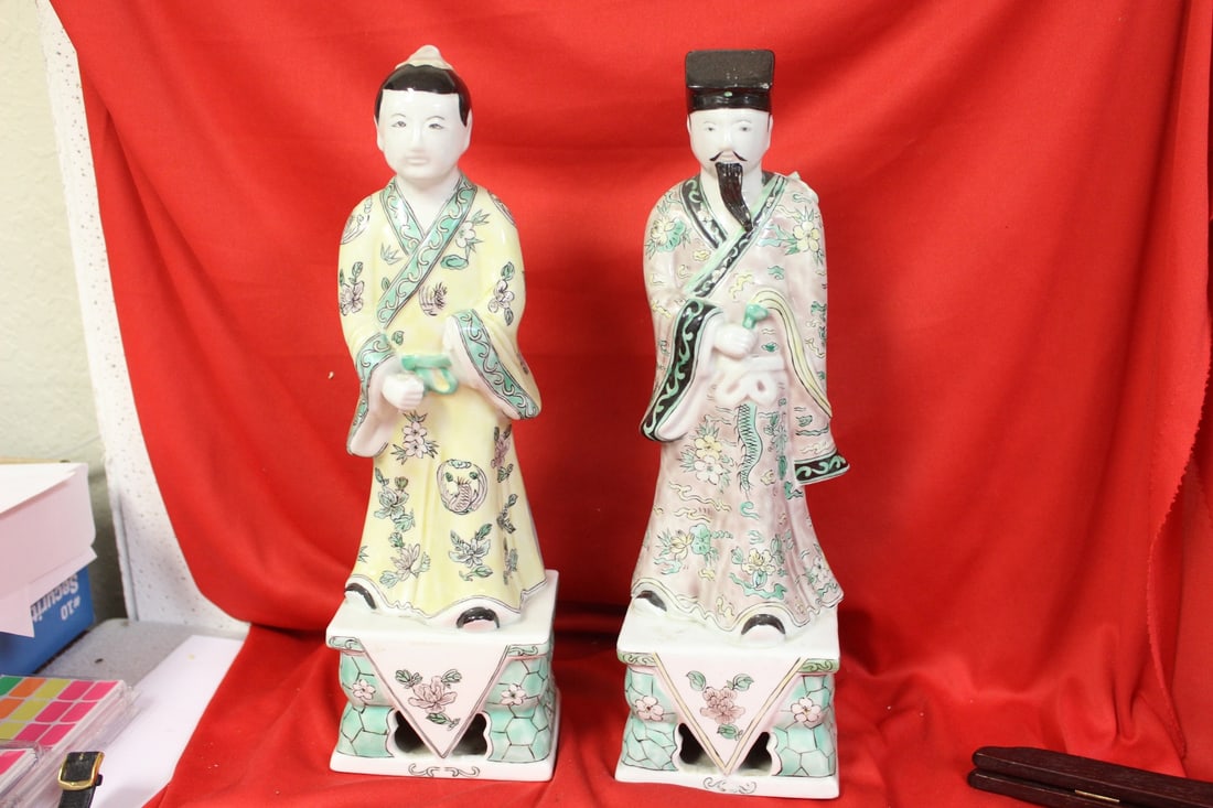 Two Chinese Figurines: Please note: losses as shown - 13 inches tall