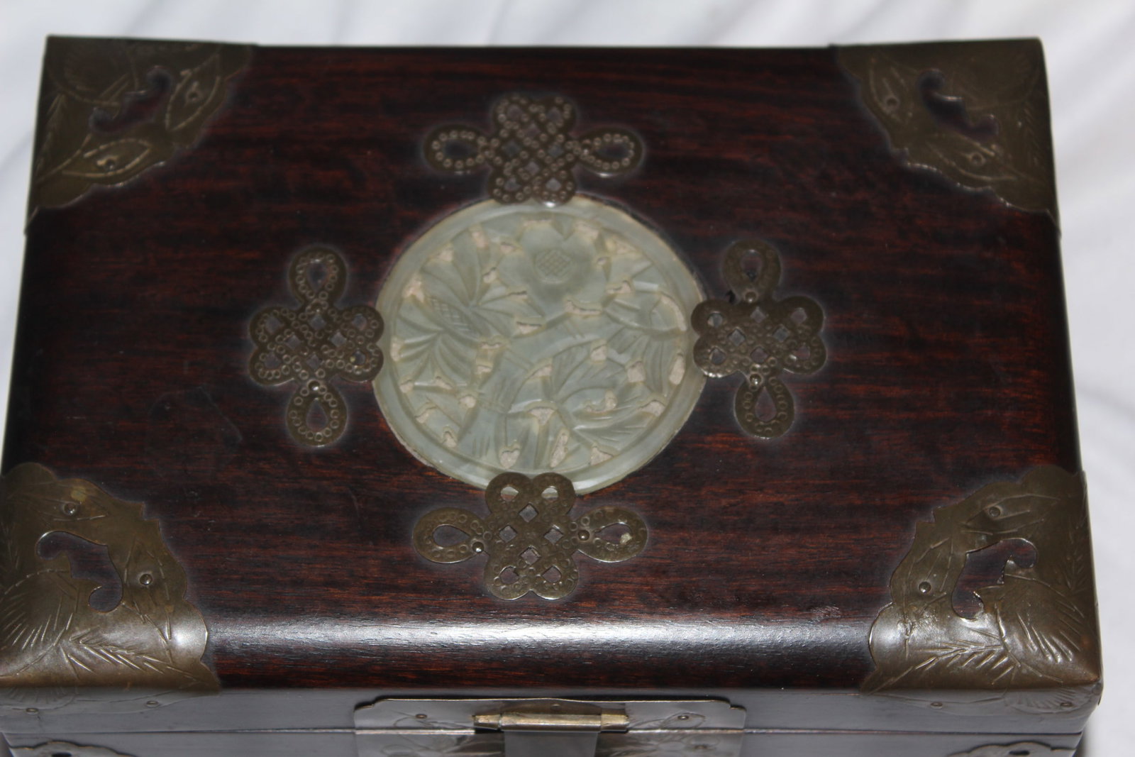 A Vintage Chinese Rosewood and Jade Box - 2
