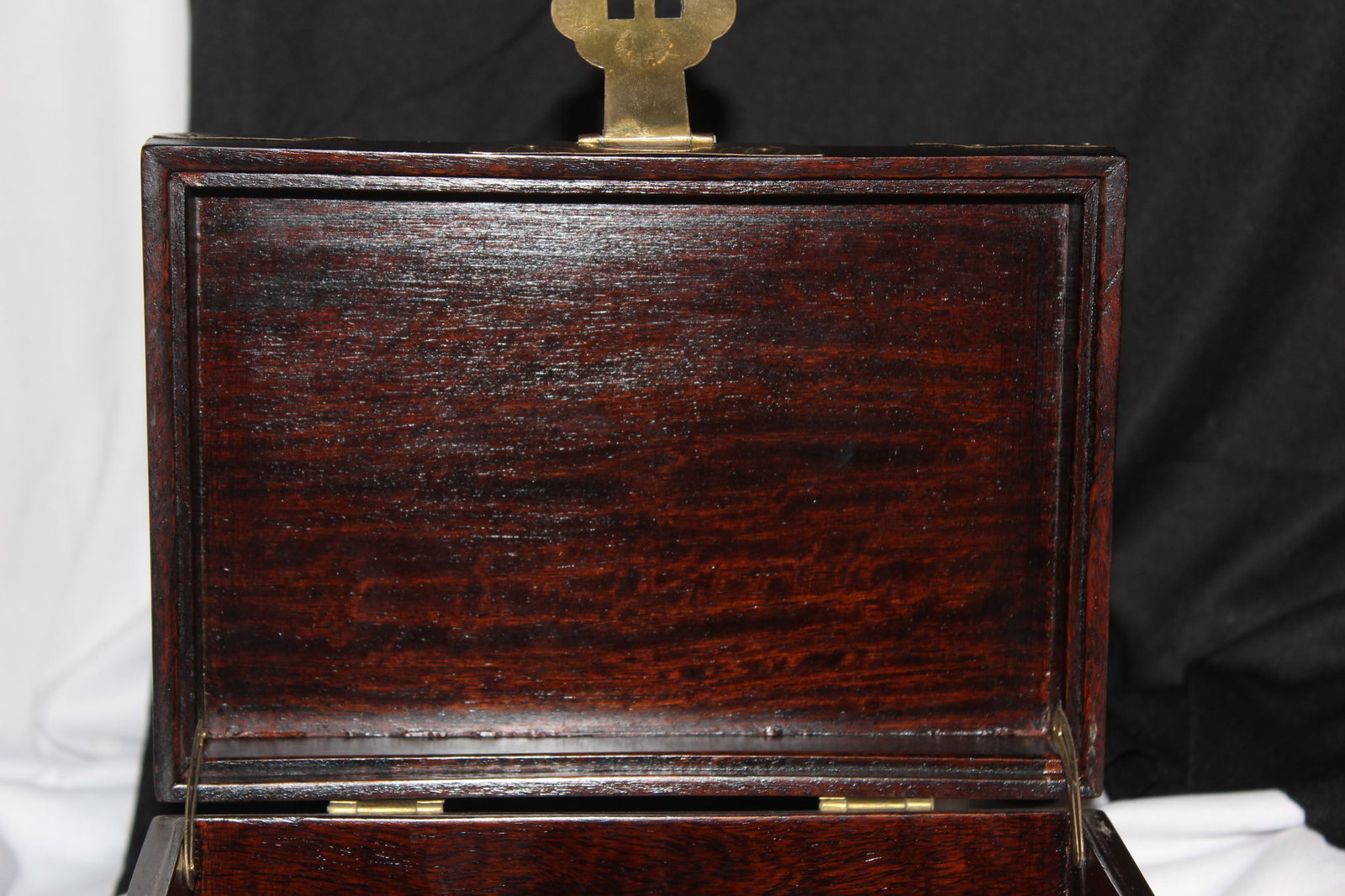 A Vintage Chinese Rosewood and Jade Box - 4