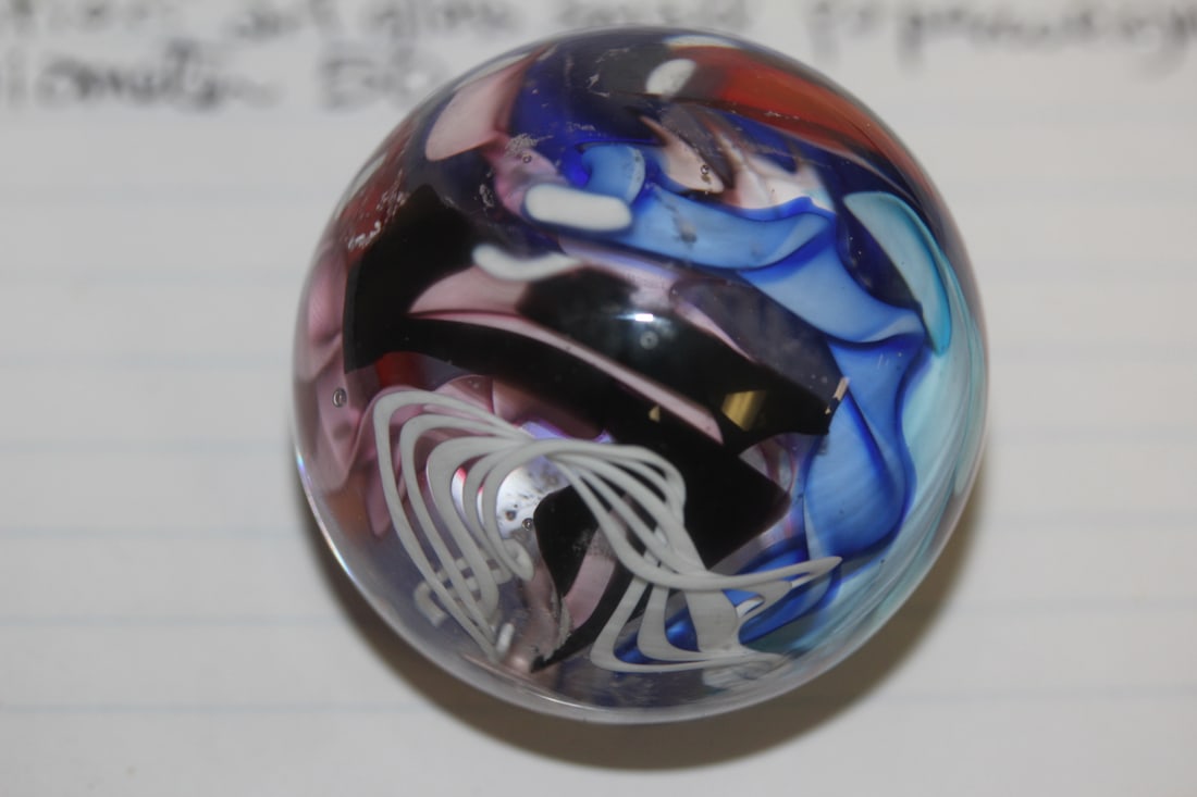 Small Art Glass Paperweight: 1 7/8" in diameter