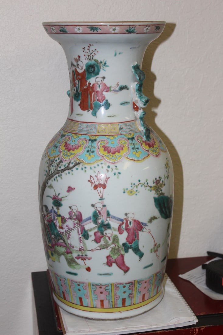 Antique Chinese Famille Rose Vase - 3