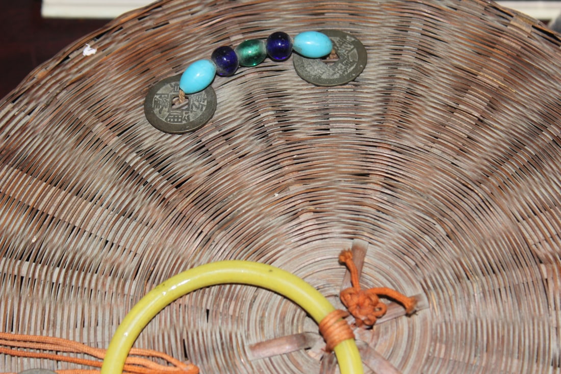 An Antique Chinese Sewing Basket - 3