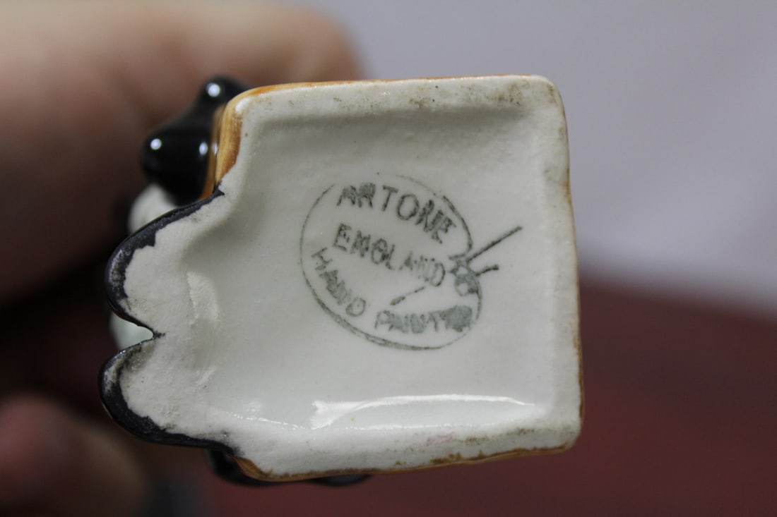 An Artone Small Porcelain Mug - 7