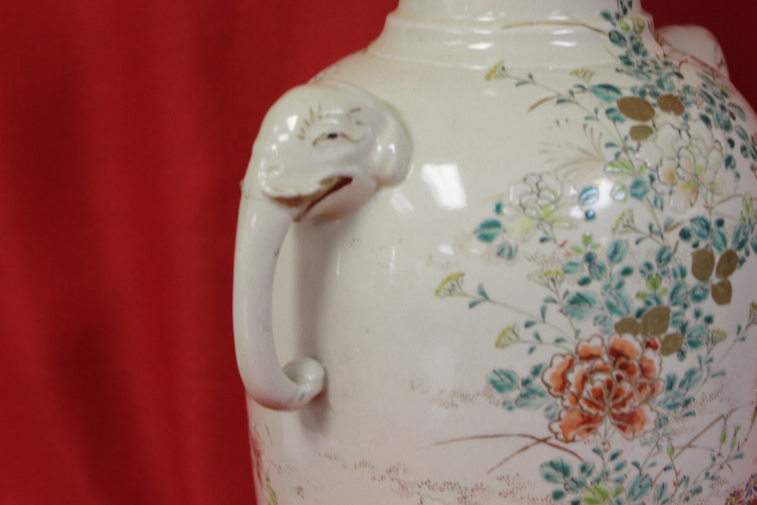 An Antique Satsuma Vase - 4