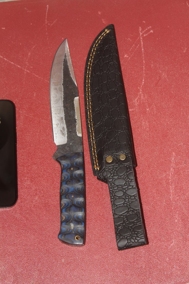 Knife with a Leather Sheath - 2
