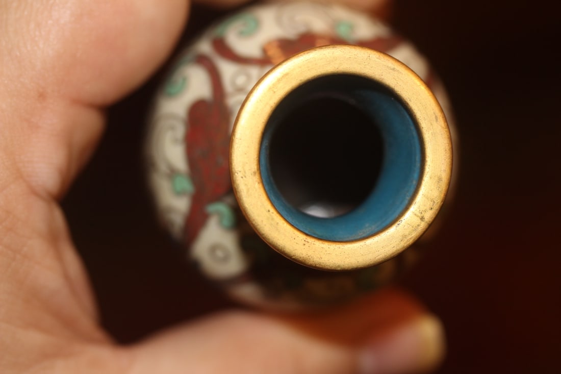 Small Chinese Cloisonne Vase - 4
