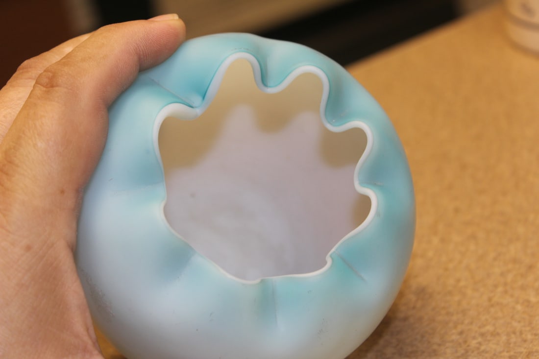 Peachbloom Satin Glass Bowl - 2