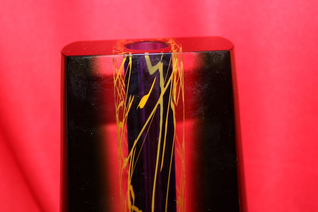 A Baranek Family Art Glass Vase - 5