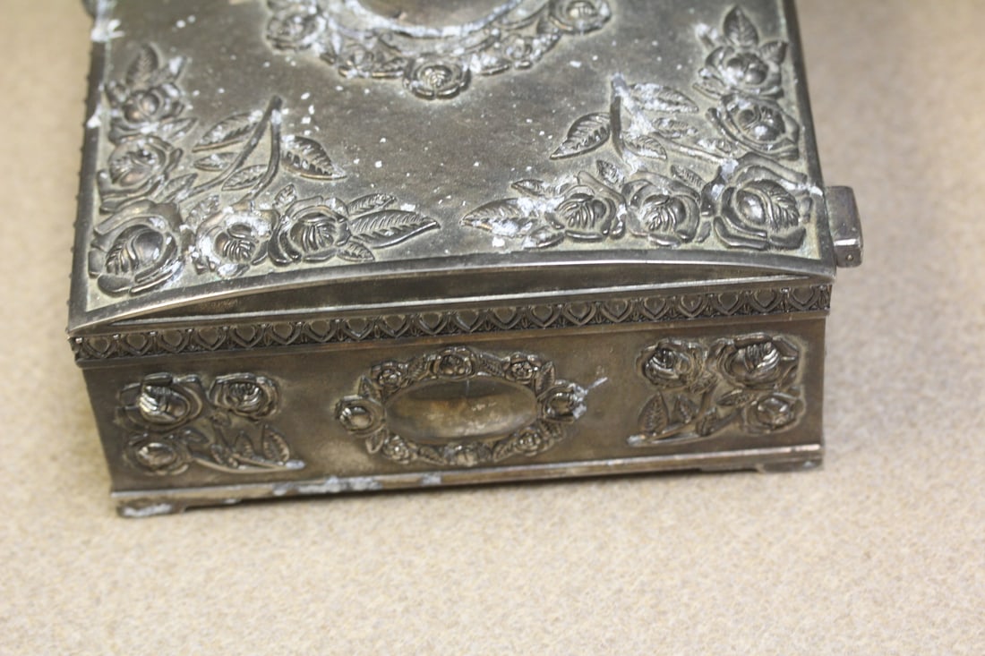 Godinger Ornate Silverplated Box - 4