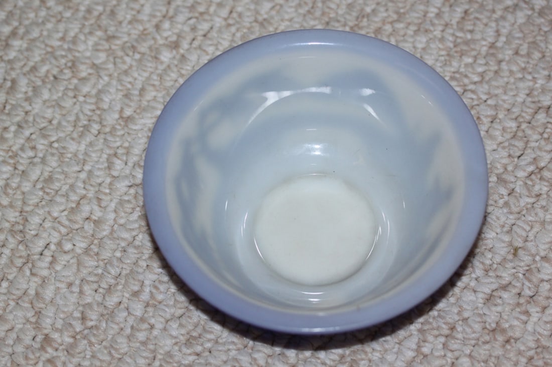 Antique Chinese Blue and White Peking Glass Bowl - 7