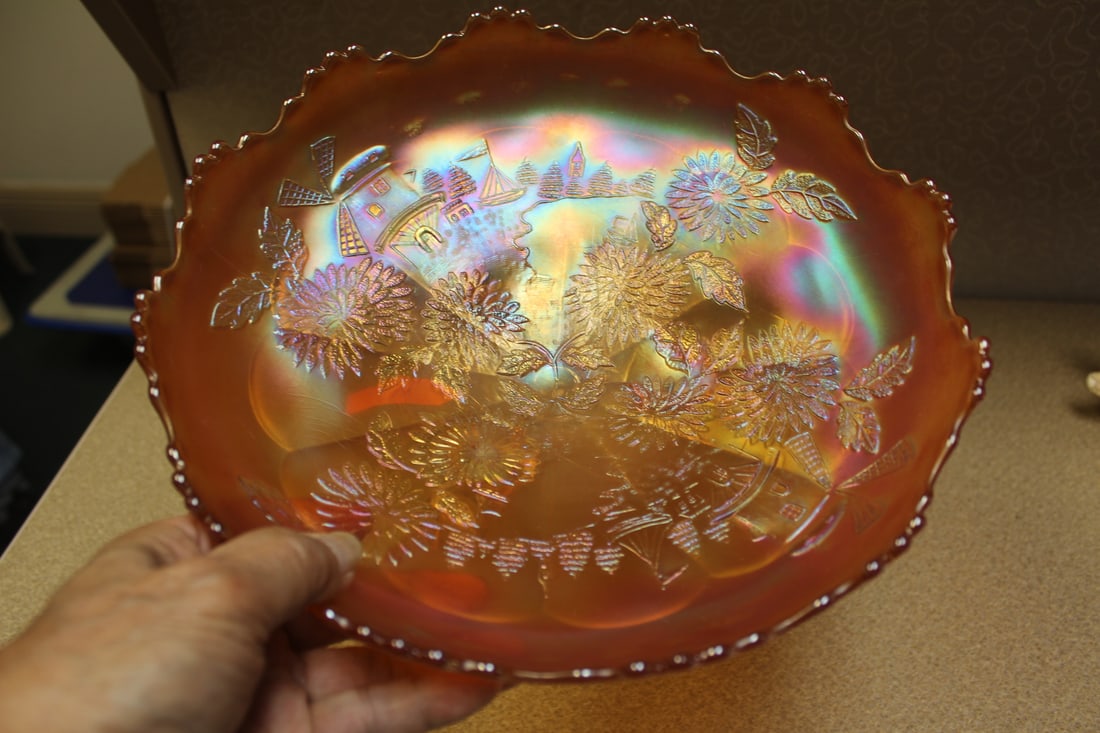 Carnival Glass Footed Bowl - 2