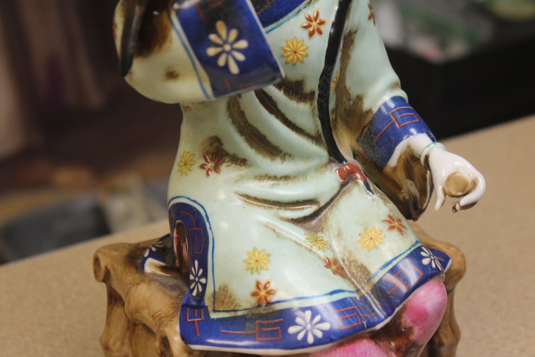 Chinese ceramic lady - 3