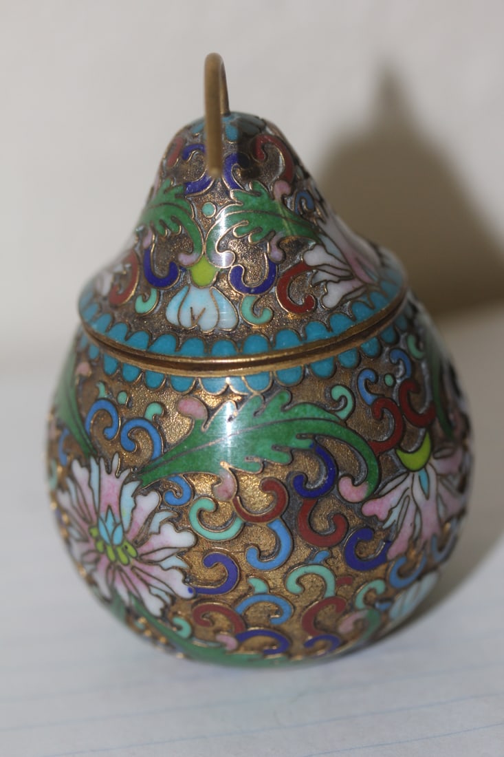 Chinese Cloisonne Apple Trinket Box - 2