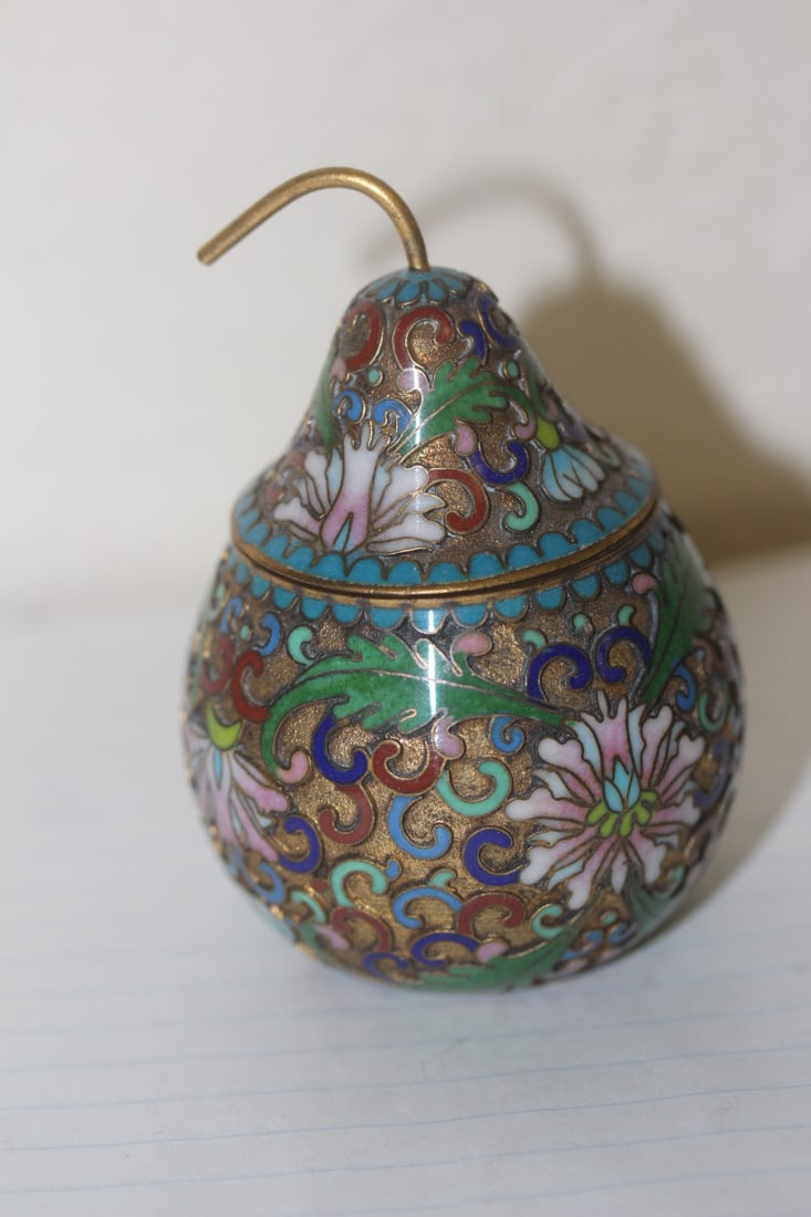 Chinese Cloisonne Apple Trinket Box - 3
