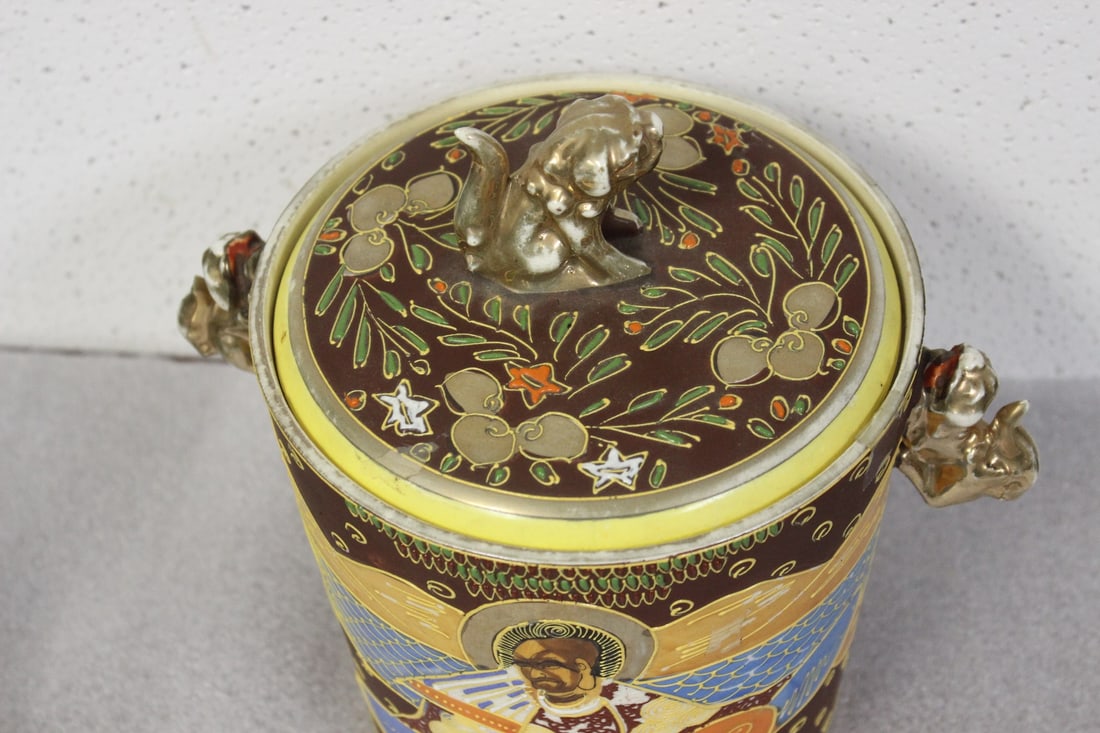 A Vintage Satsuma Jar with Lid - 2