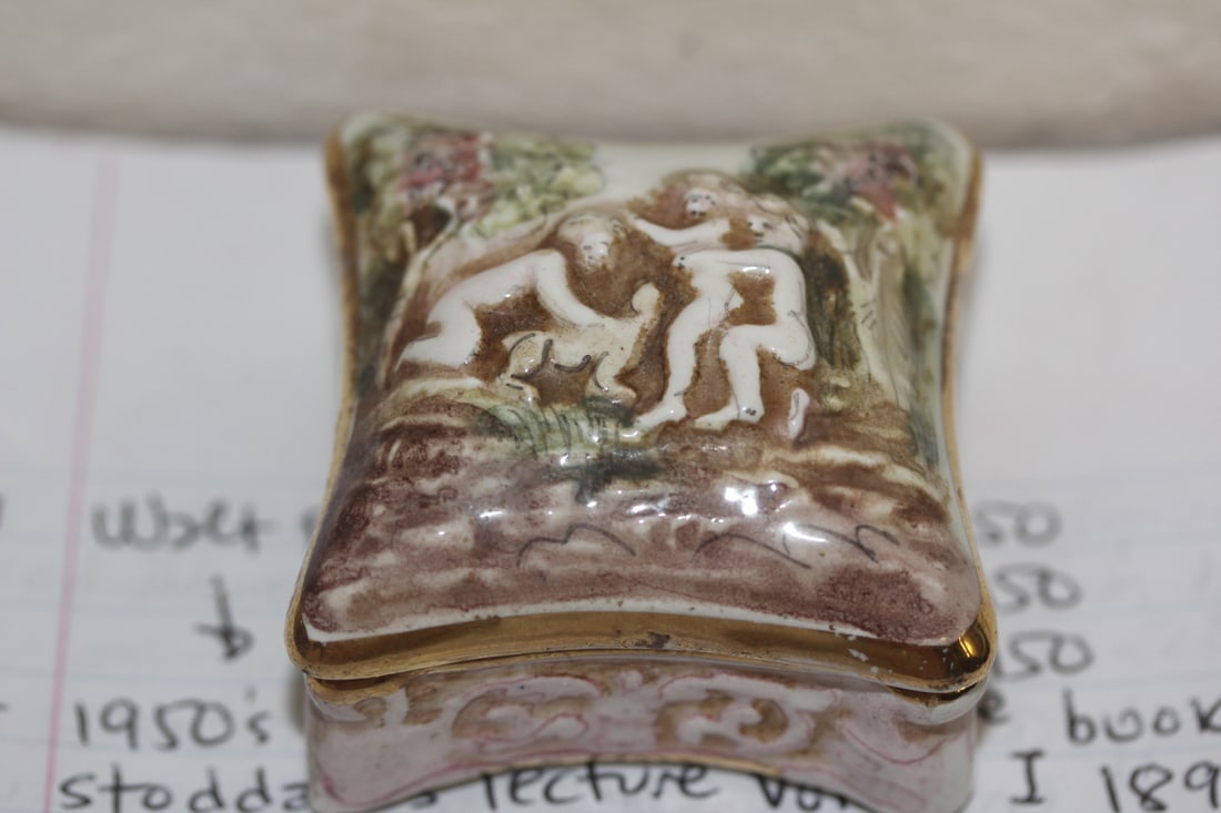 Capodimonte Trinket Box: 2 1/4" square