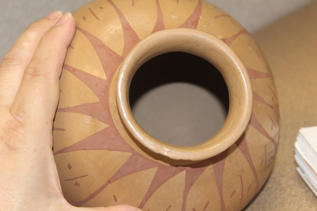 Antique Native American Pot - 3