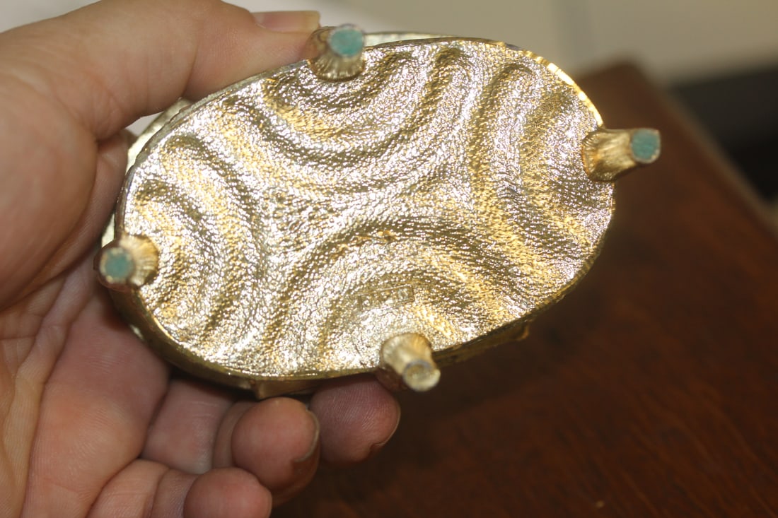 Vintage Footed Metal Trinket Box - 3