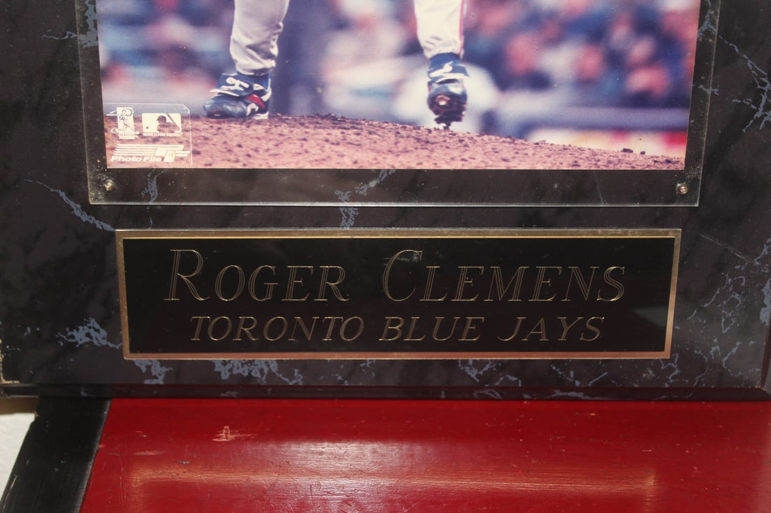 Roger Clemens Autograph Photograph - 3