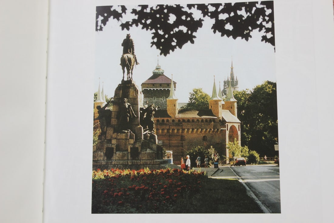 Hardcover Bookk: Cracow - 3