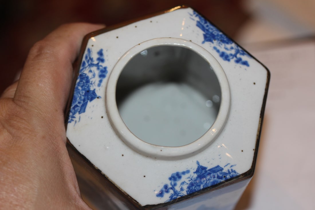 Oriental Motief Blue and White Jar - 4