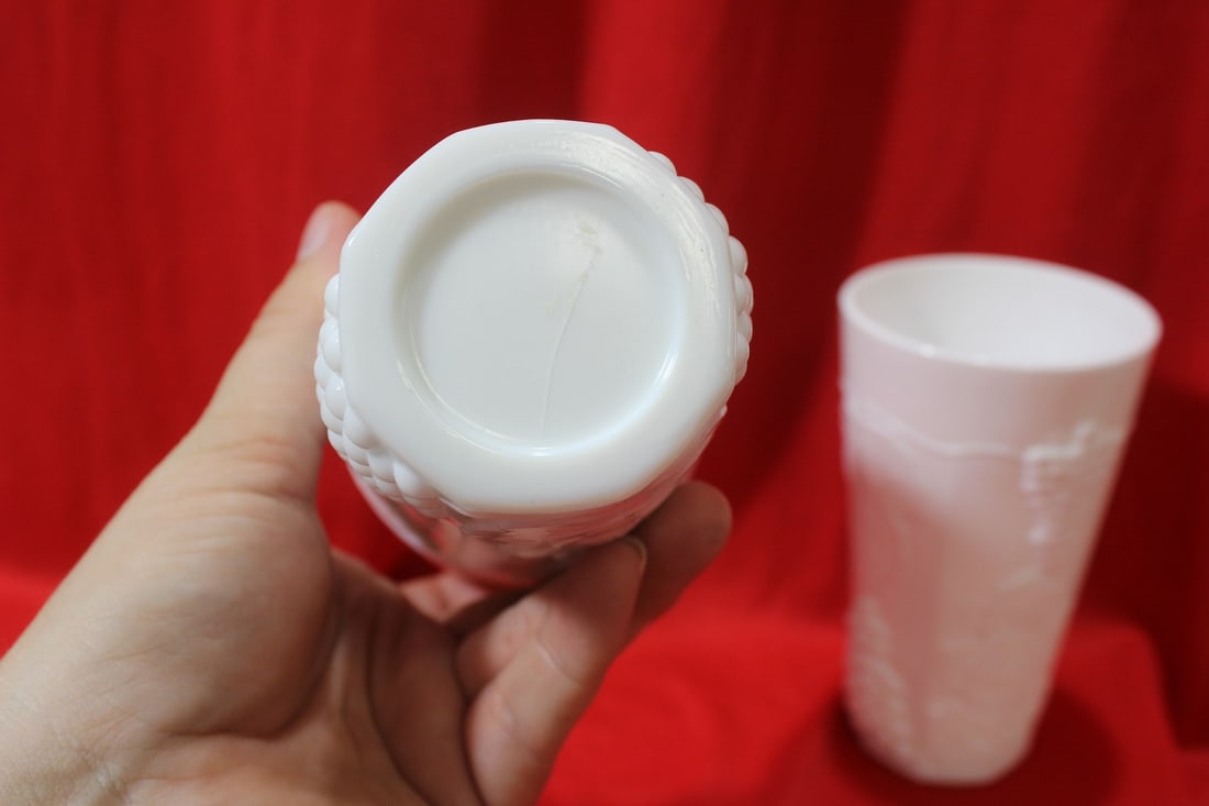 A Pair of Milk Glass Cups - 6