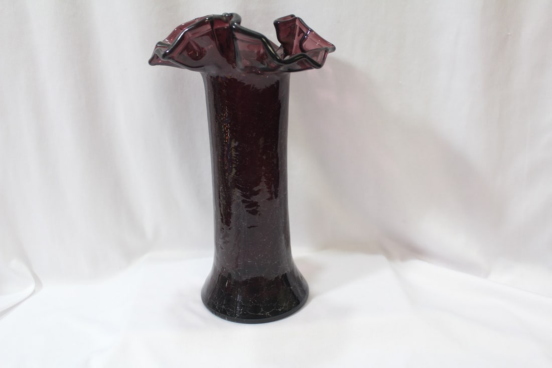 A Handblown Ruffled Edge Glass Vase: 10 1/2" tall