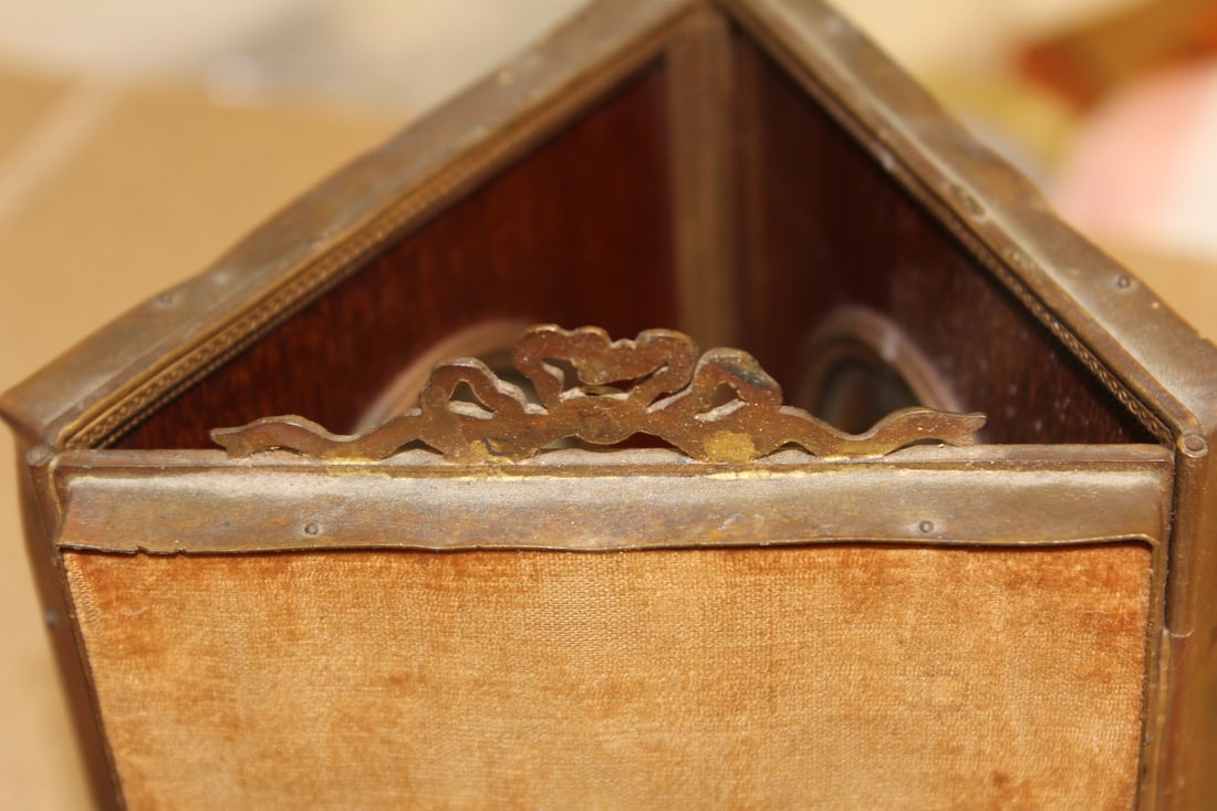 Antique Victorian Tri-fold Picture Frame - 6