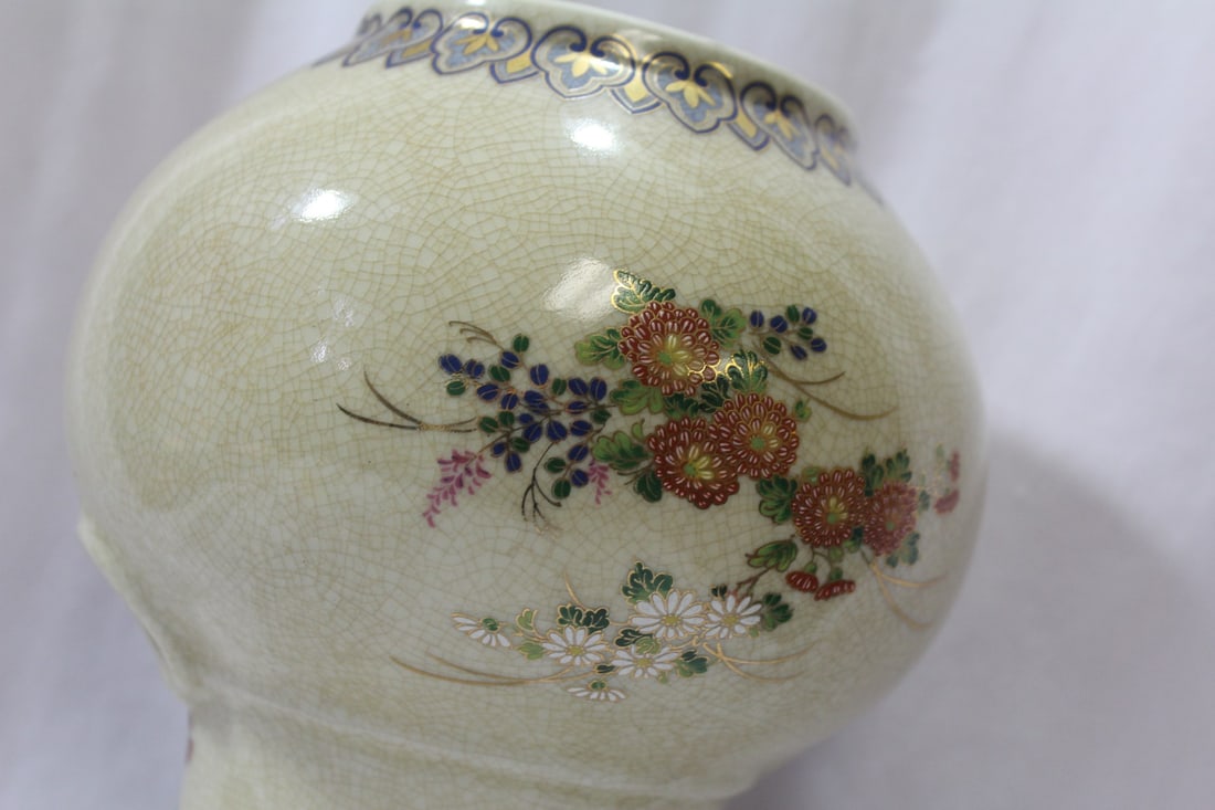 A Japanese Satsuma Vase - 5