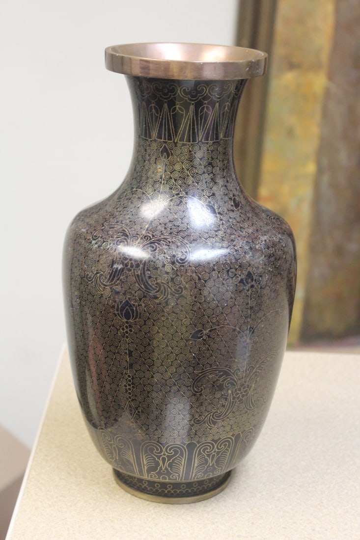 Chinese cloisonne vase - 4