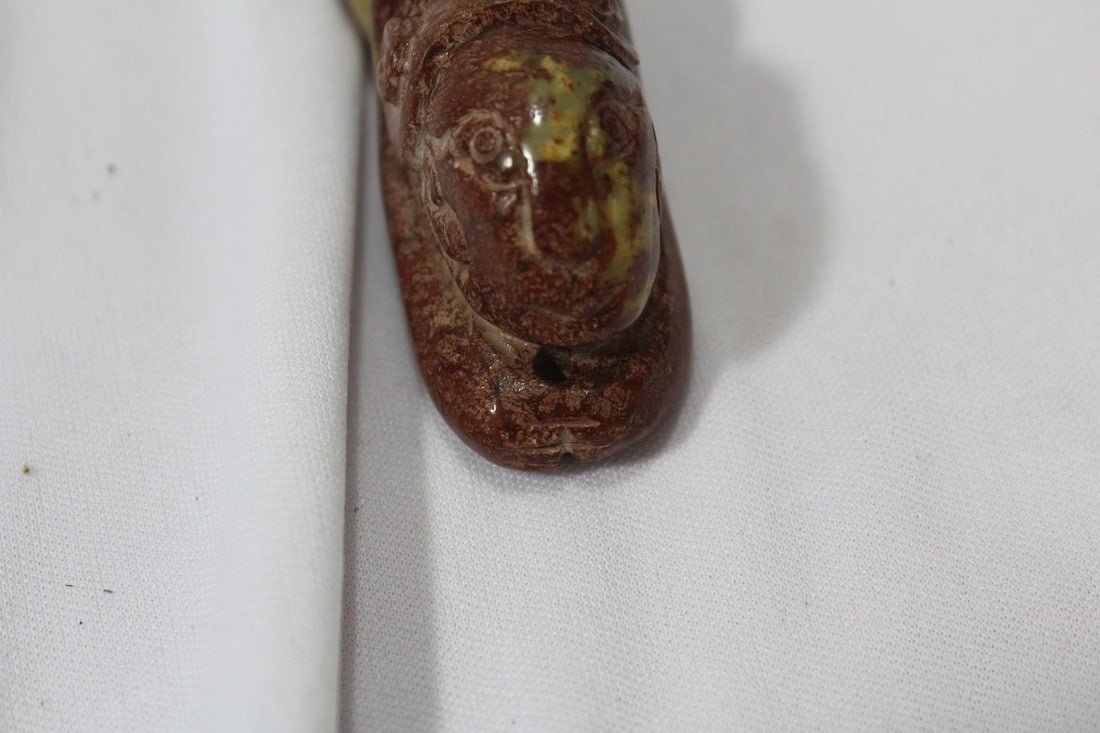 A Chinese Jade or Similar Hardstone Beast Pendant - 7