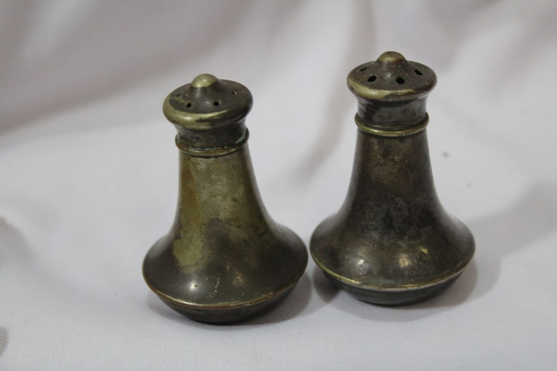 Lot of 2 Silverplated Salt and Pepper Shakers - 2