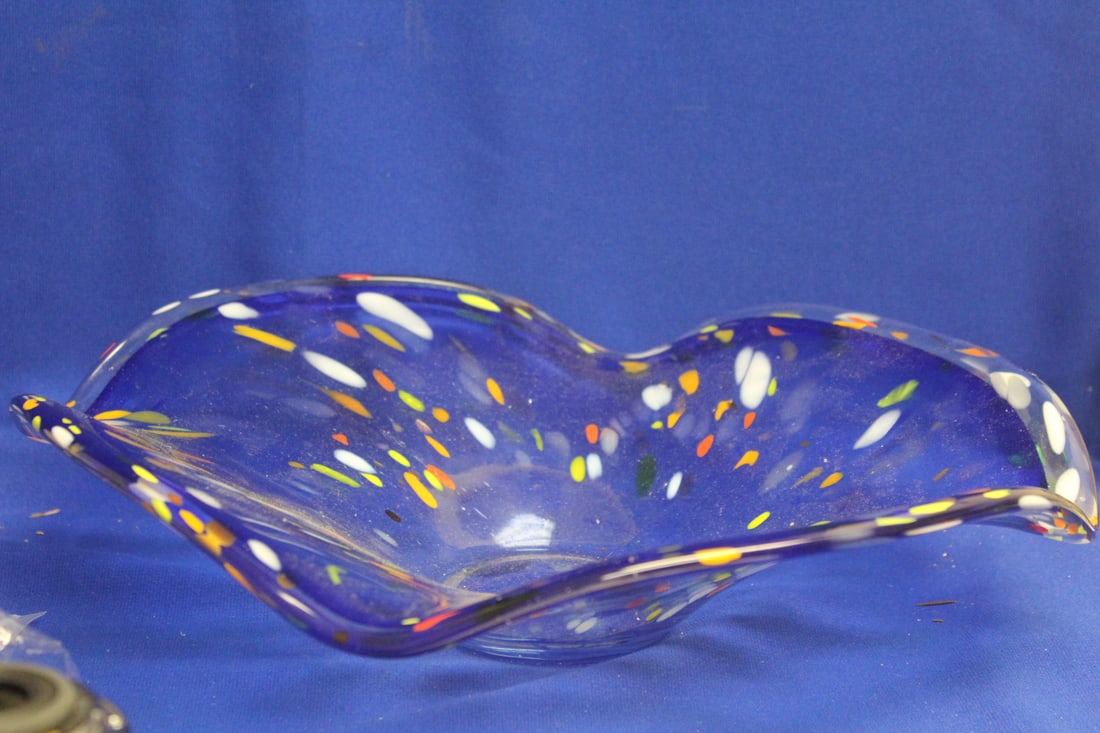 Artglass Bowl: 15" in diameter
