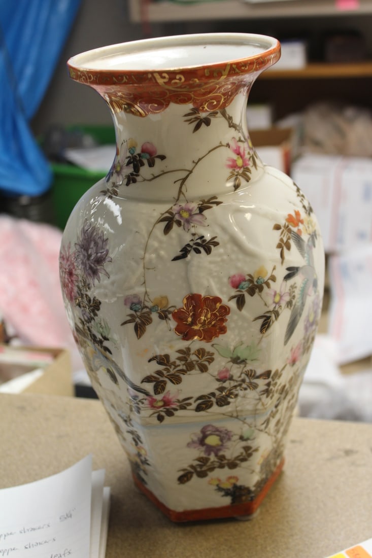 Antique Japanese Kutani Vase - 3