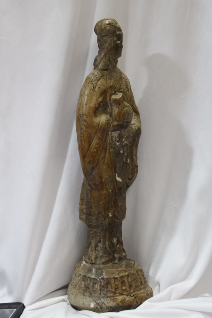 A Vintage Chalk Statue - 10