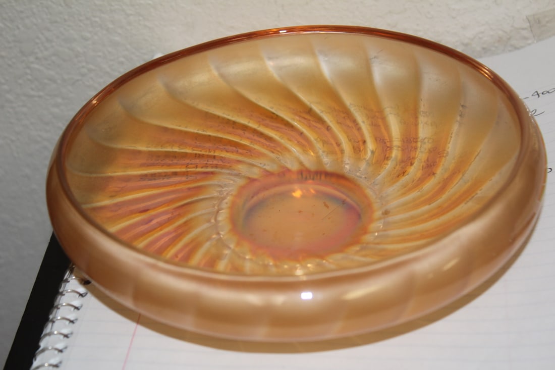 Carnival Glass Bowl: 7 5/8" in diameter