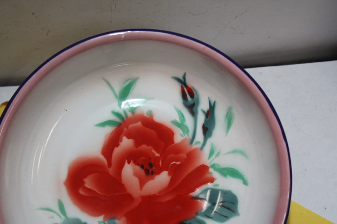 A Chinese Enamel Plate - 2